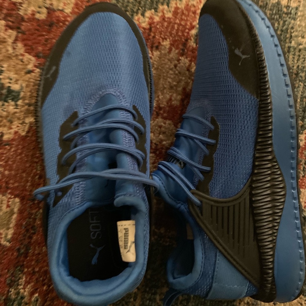 Puma pull on shoes Boys!